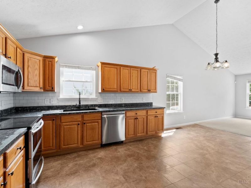 3737 Waterstone, Batavia Township, OH 45102 Photo 9