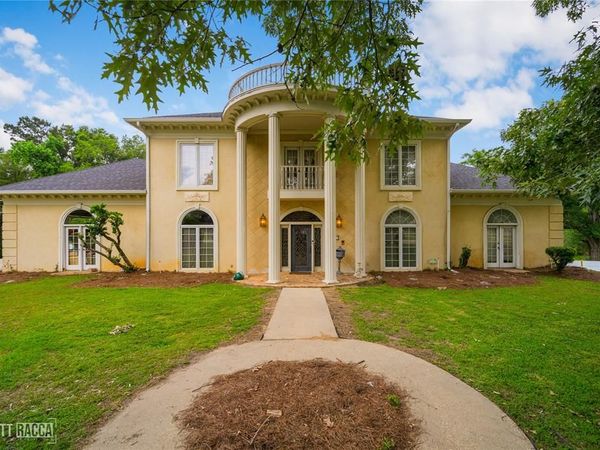 1005 Orange, Many, LA 71449