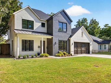3837 Englewood Lane, Fort Worth, TX 76107
