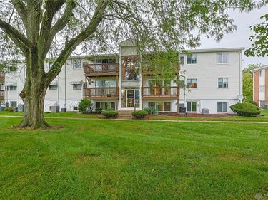 2260 Coach Drive, Unit D, Kettering, OH 45440