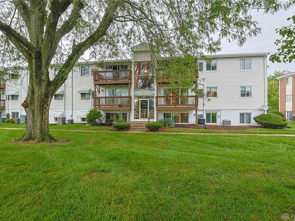 2260 Coach Drive, Unit D, Kettering, OH 45440