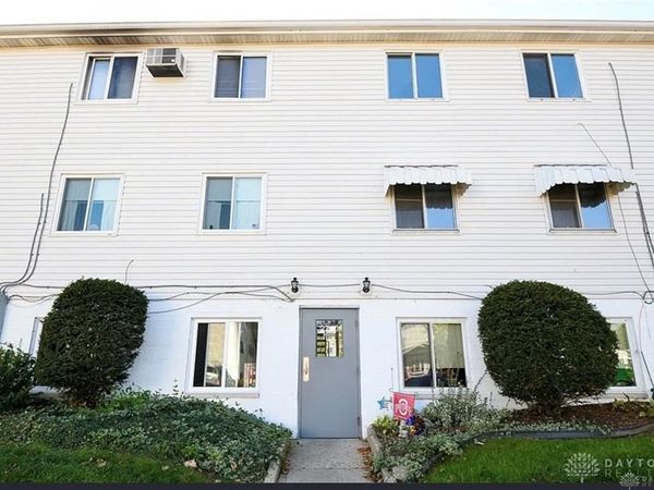 2260 Coach Drive, Unit D, Kettering, OH 45440