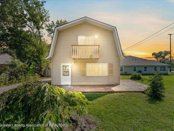 15337 Rickard Lane, Bath, MI 48808