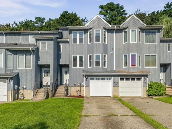22 Mayer Drive , Middletown, NY 10940
