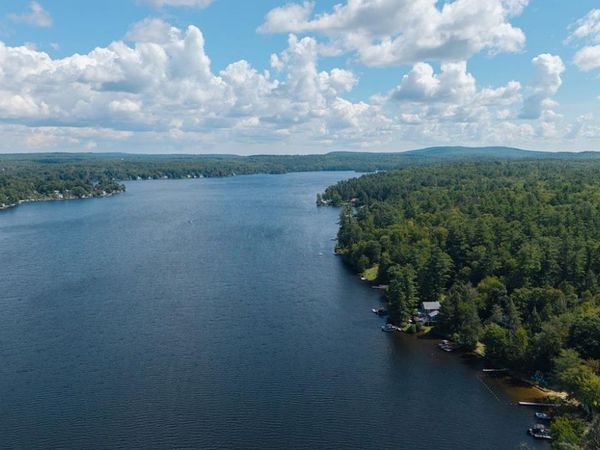 7 Northwood Lake Road, Deerfield, NH 03037