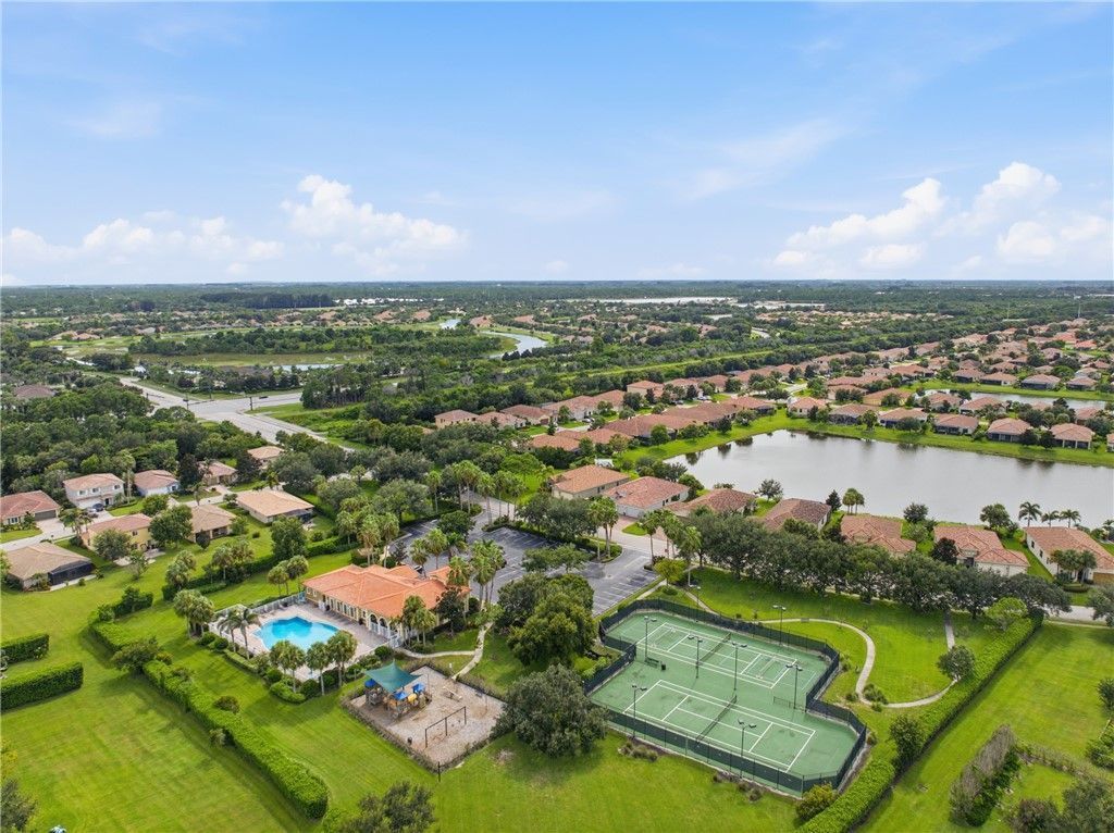 4678 56th Lane, Vero Beach, FL 32967 Photo