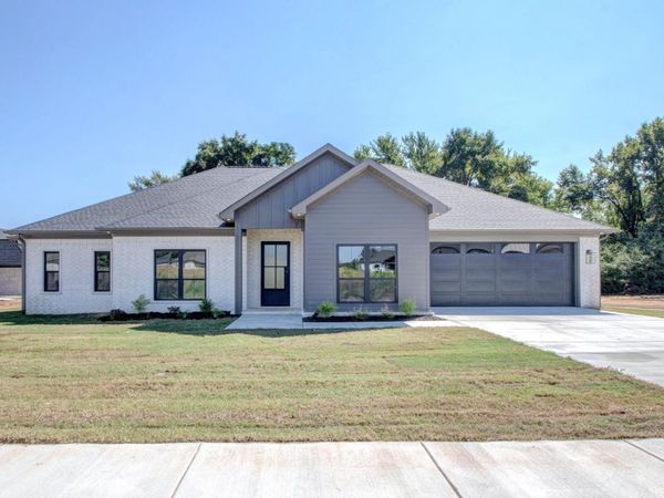 27 Ravell Rd, Cabot, AR 72023