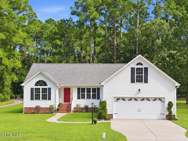 2119 Royal Pines Drive, New Bern, NC 28560