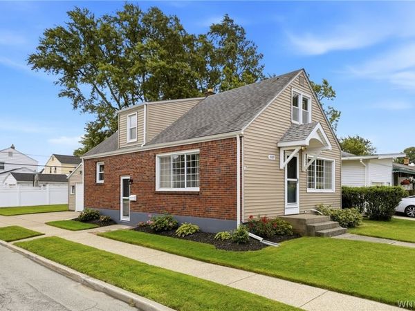 1089 Parker Boulevard , Buffalo, NY 14223