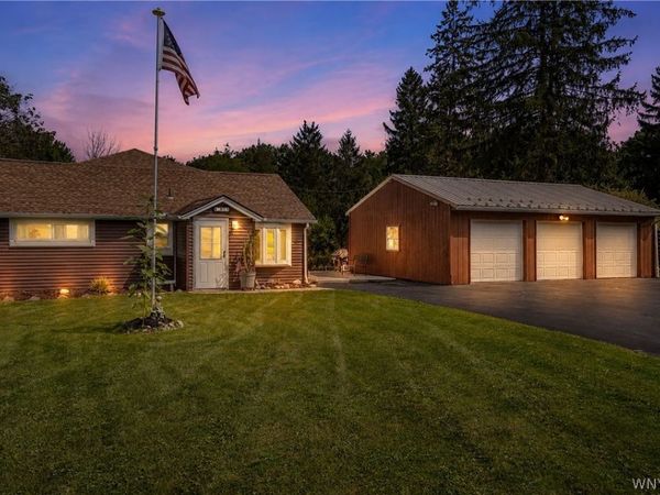 6551 Taylor Road , Hamburg, NY 14075