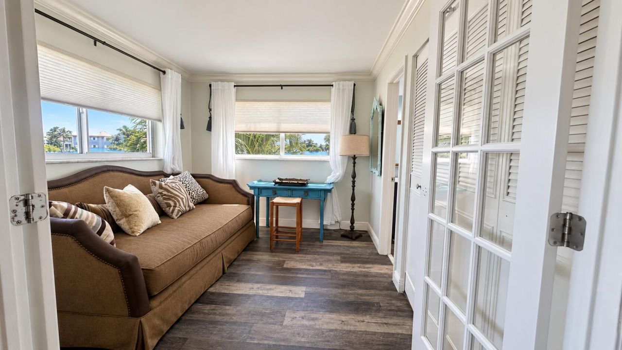 1 Colonial Club Drive, Unit 204, Boynton Beach, FL 33435 Photo
