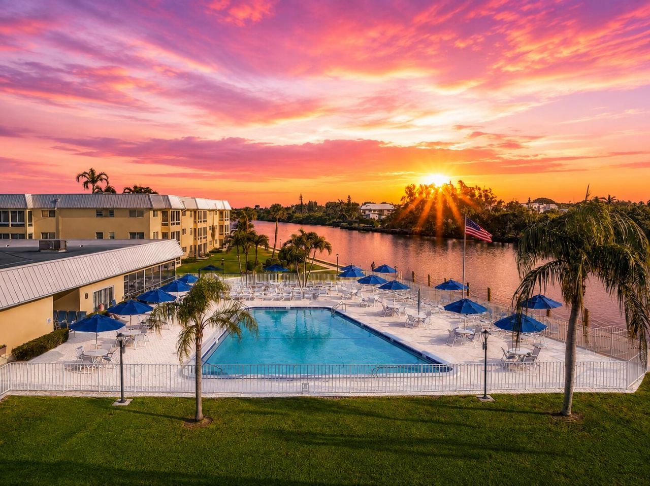 1 Colonial Club Drive, Unit 204, Boynton Beach, FL 33435 Photo