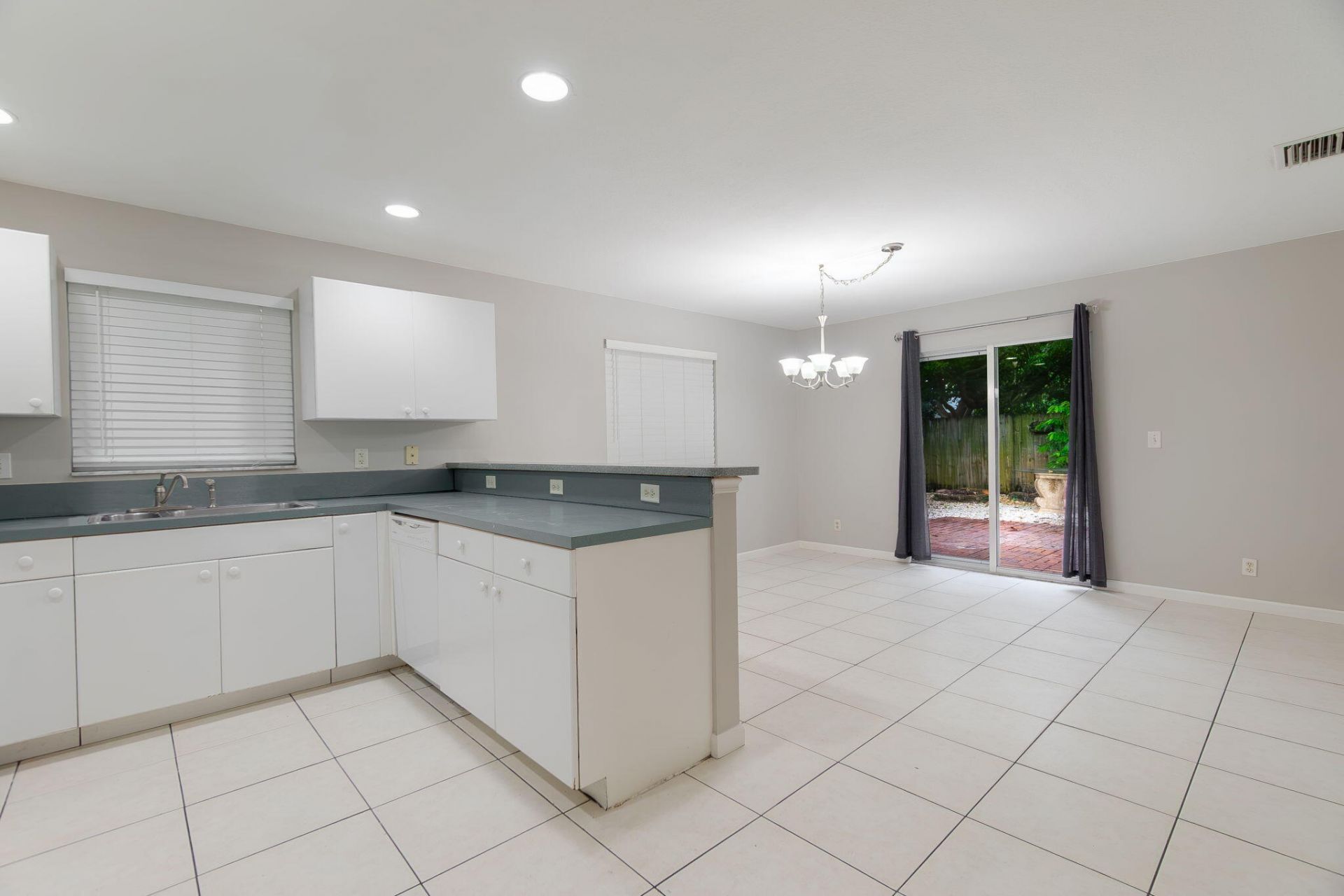 622 Lytle Street, West Palm Beach, FL 33405 Photo