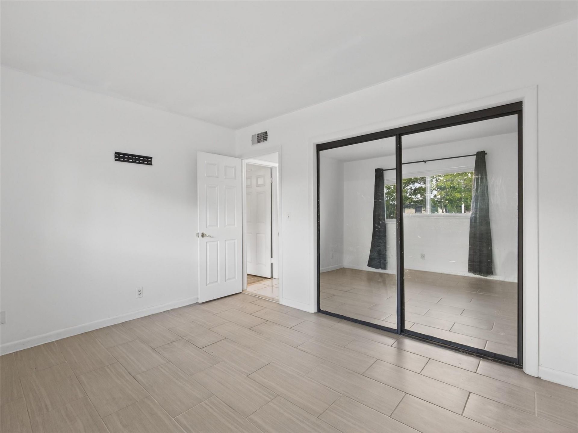 8400 W Sample Road, Unit 203, Coral Springs, FL 33065 Photo