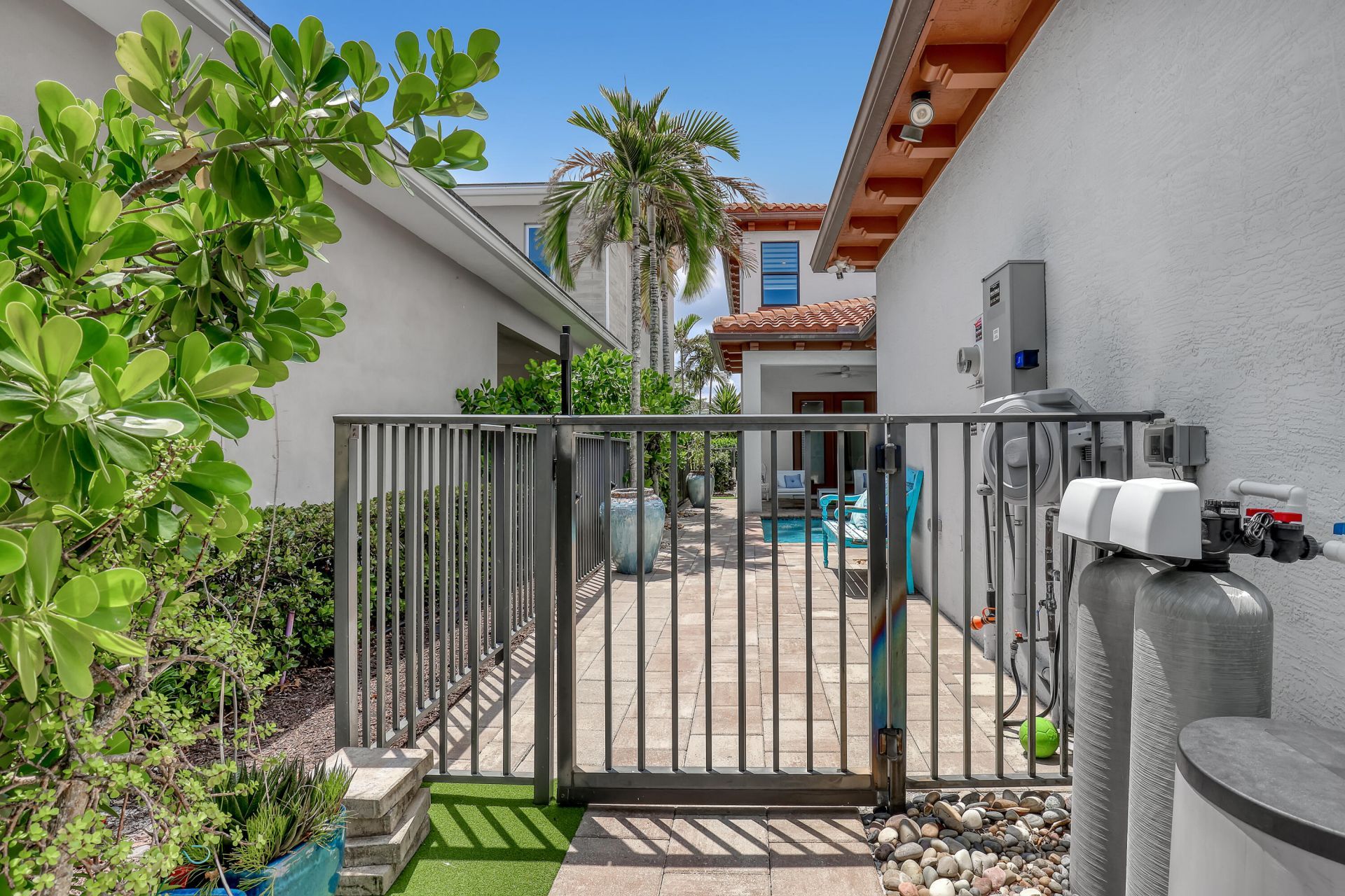 5065 Grandiflora Road, Palm Beach Gardens, FL 33418 Photo