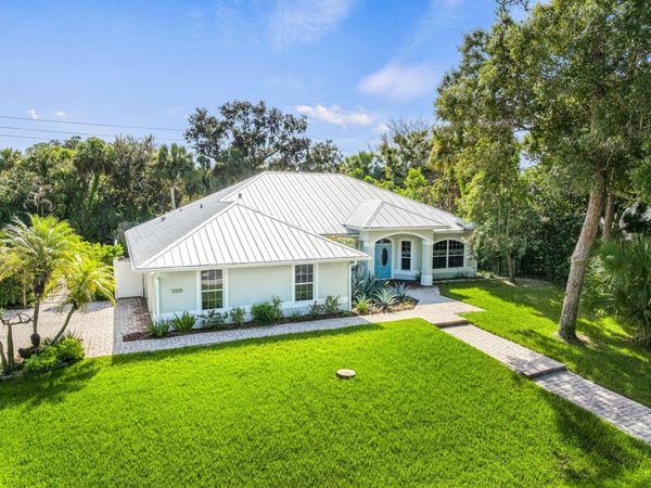 4390 2nd Square SW, Vero Beach, FL 32968