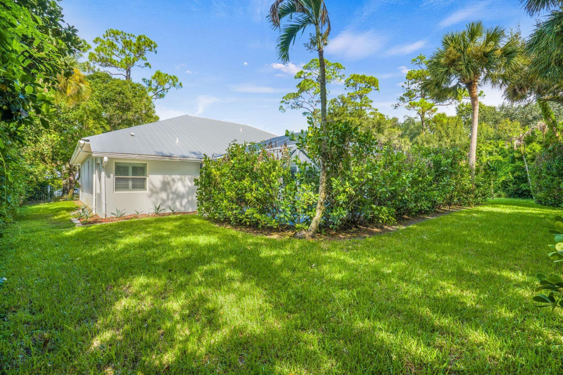 4390 2nd Square Sw, Vero Beach, FL 32968 Photo