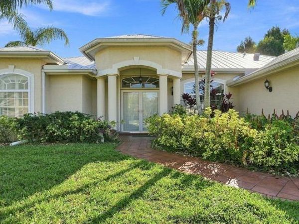 1863 SE Bowie Street, Port St. Lucie, FL 34952
