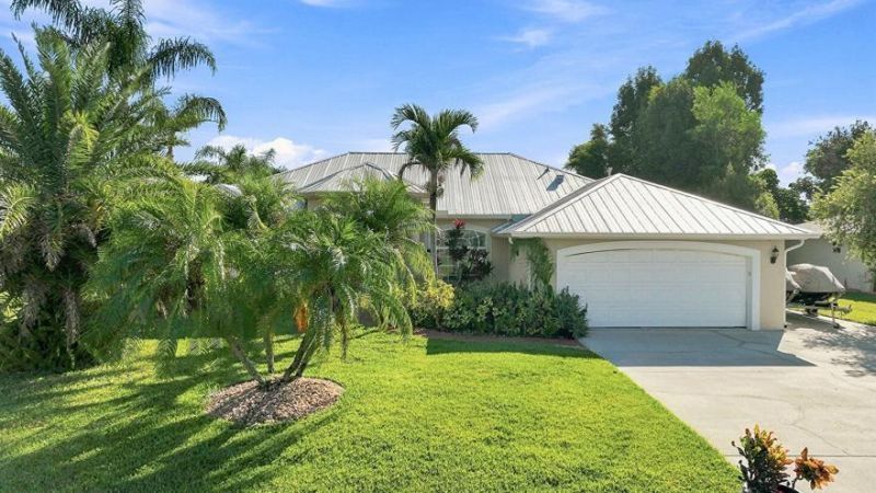 1863 SE Bowie Street, Port Saint Lucie, FL 34952 Photo