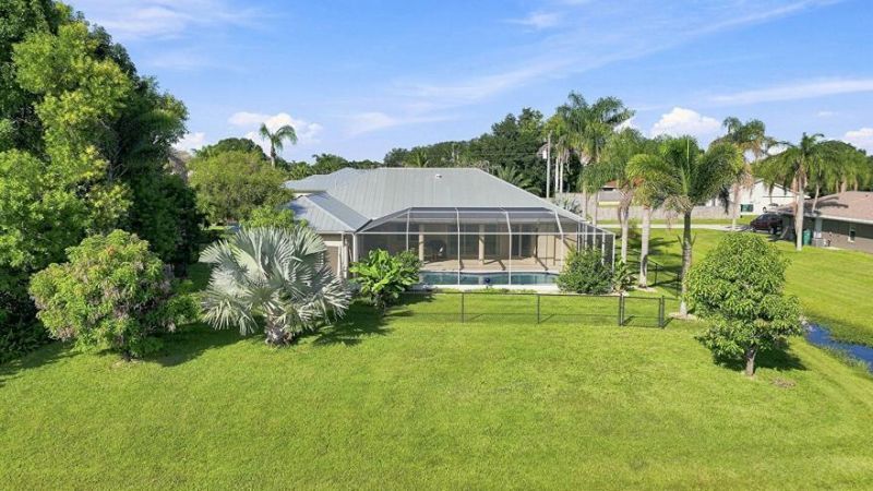 1863 SE Bowie Street, Port Saint Lucie, FL 34952 Photo