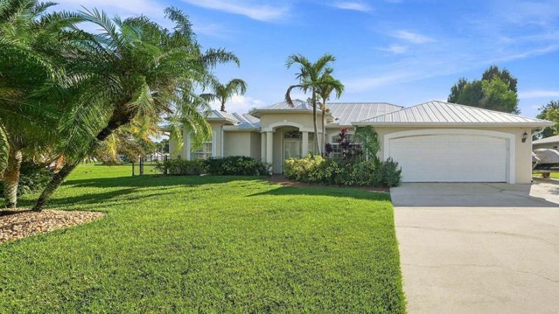 1863 SE Bowie Street, Port Saint Lucie, FL 34952 Photo