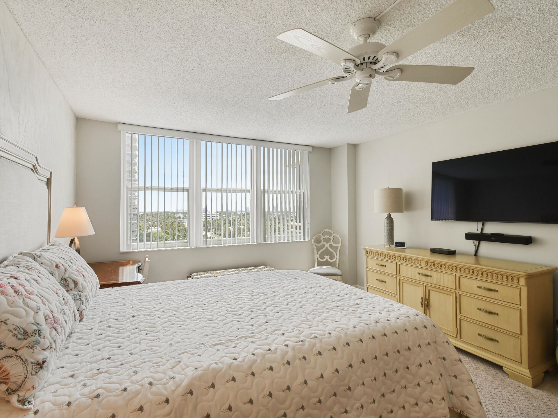 3400 N Ocean Drive, Unit 908, Singer Island, FL 33404 Photo