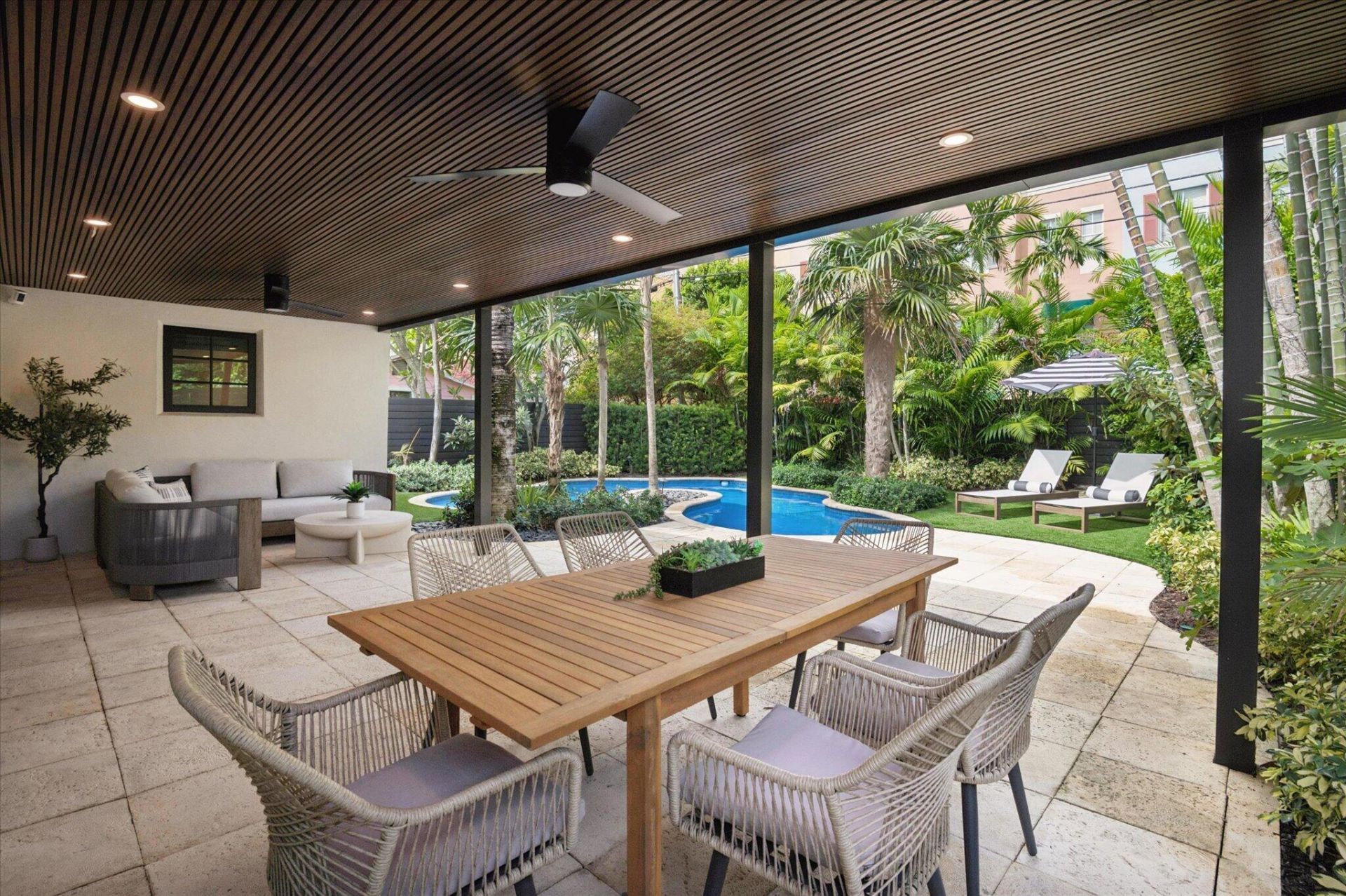 541 NE 8th Avenue, Fort Lauderdale, FL 33301 Photo