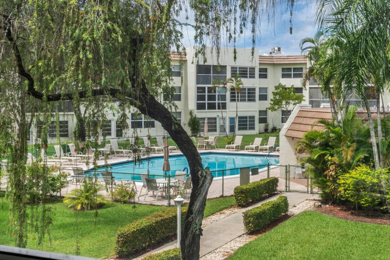 6800 Royal Palm Boulevard, Unit 207F, Margate, FL 33063 Photo