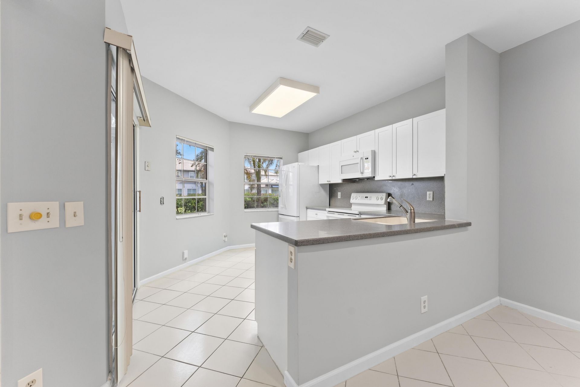 6705 Via Regina, Boca Raton, FL 33433 Photo
