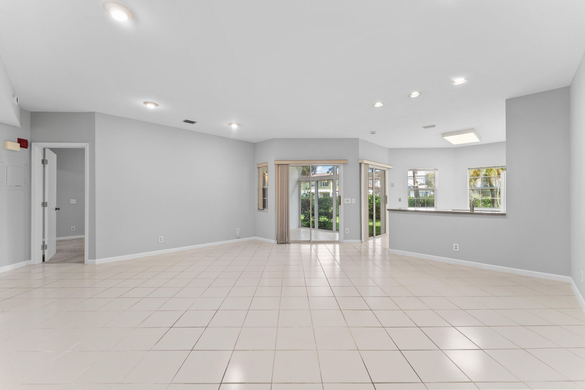 6705 Via Regina, Boca Raton, FL 33433 Photo