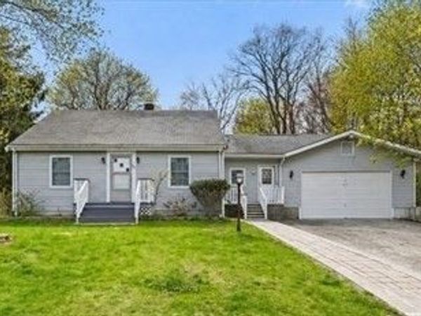 82 N Worcester St, Norton, MA 02766