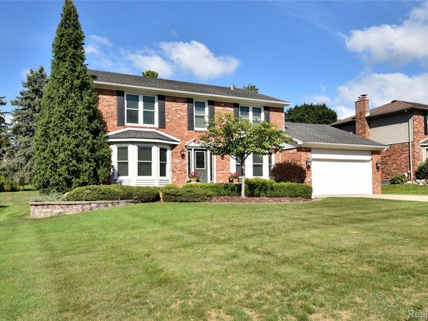 1325 Royal Crescent Street , Rochester Hills, Mi 48306