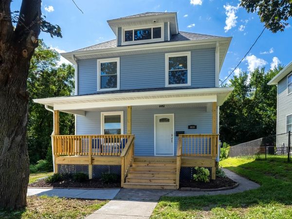 613 W 13th Street, Davenport, IA 52803