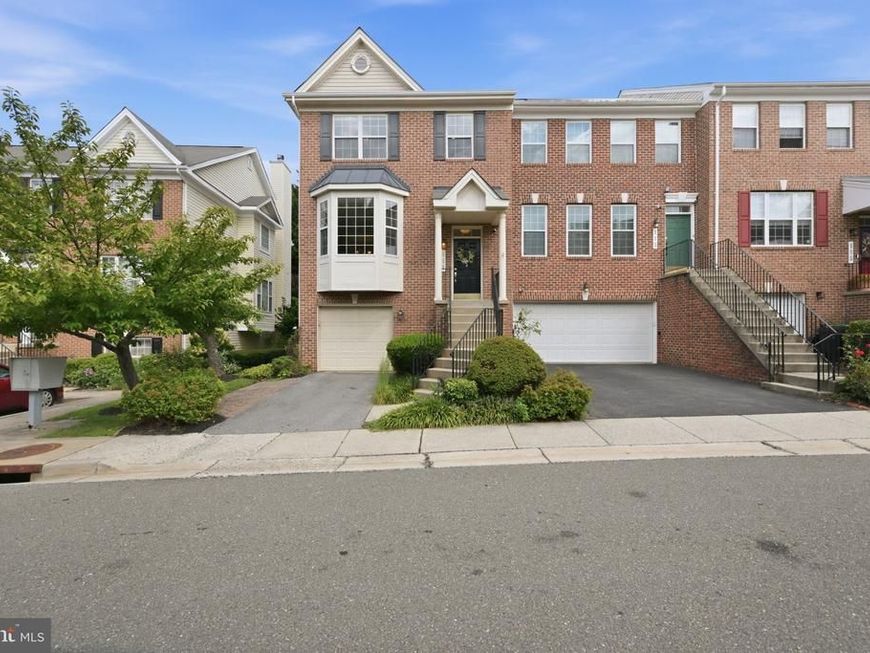 111 Longpoint Way, Gaithersburg, MD 20878 Main Photo