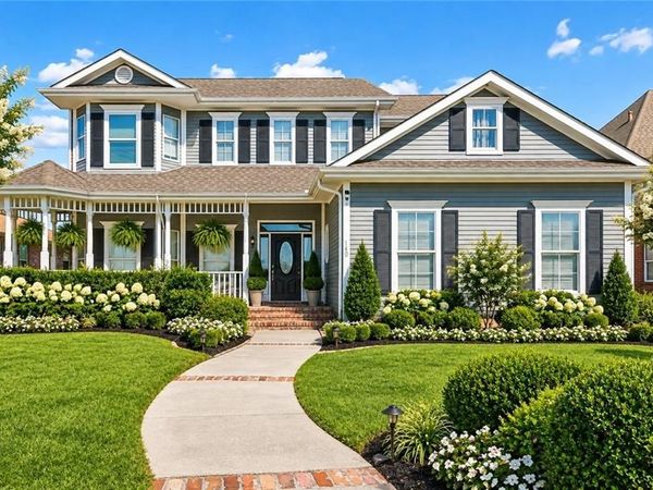 140 PINEHURST Court , New Orleans, LA 70128