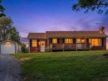 7827 N LEE HWY, RAPHINE, VA 24472