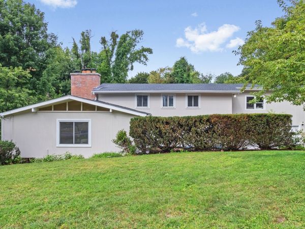 17 Churchill Rd, Winchester, MA 01890