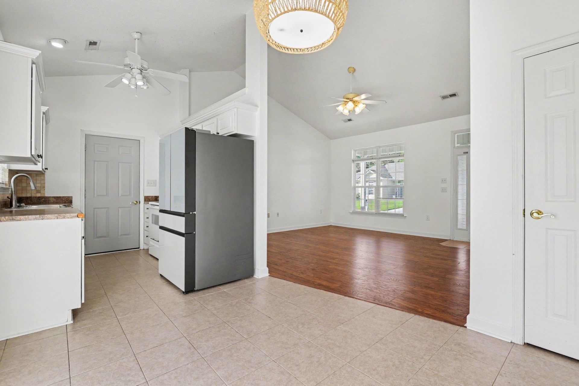 264 La Patos Dr. Photo 12