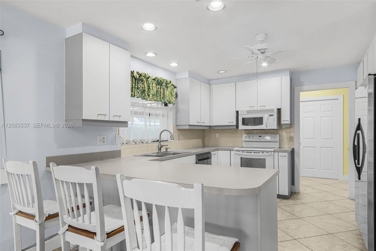 621 Roosevelt Ave, Lehigh Acres, FL 33936 Photo