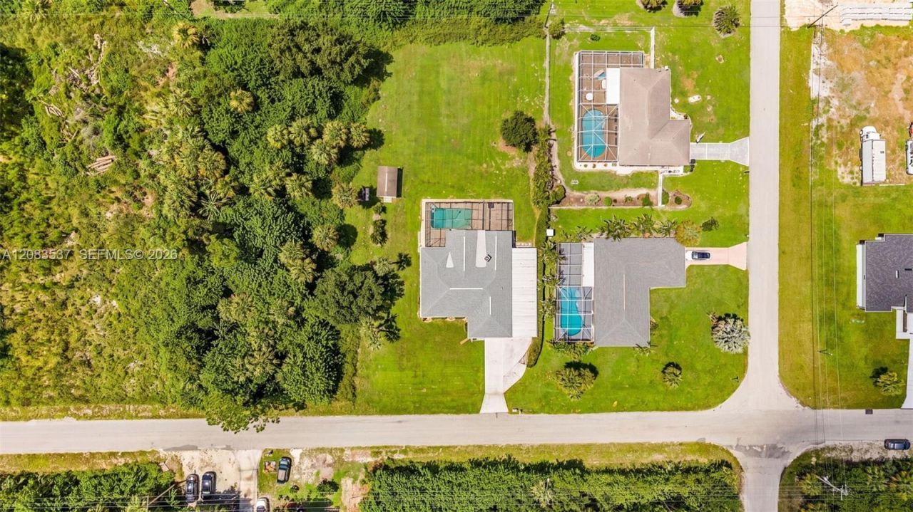 621 Roosevelt Ave, Lehigh Acres, FL 33936 Photo