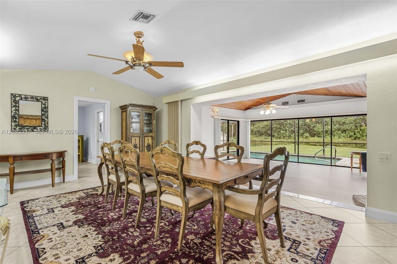 621 Roosevelt Ave, Lehigh Acres, FL 33936 Photo