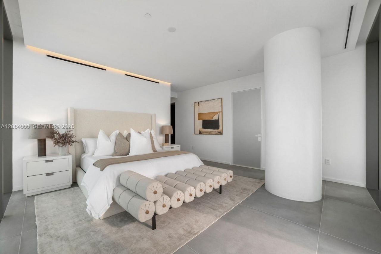 2000 S Ocean Dr , Unit 22A, Hallandale Beach, FL 33009 Photo
