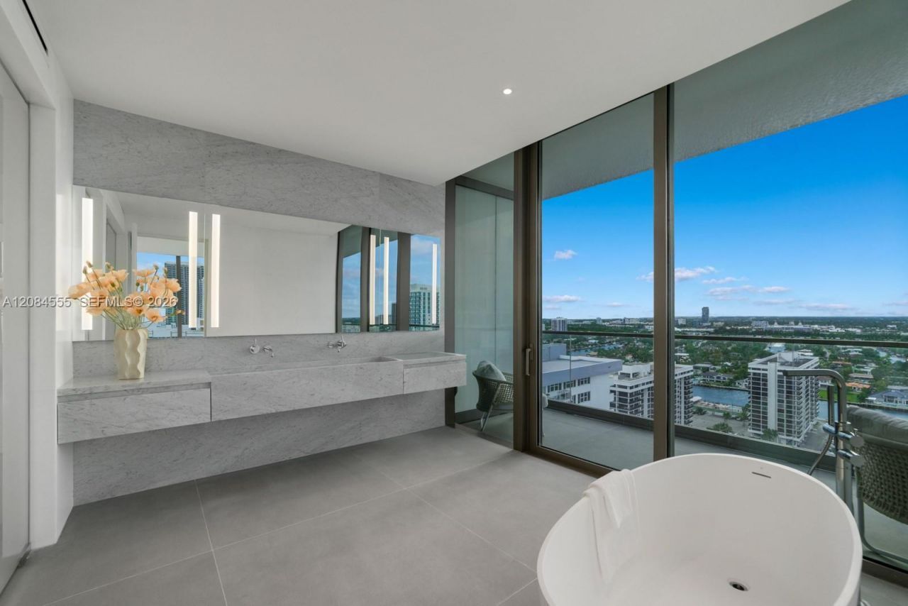 2000 S Ocean Dr , Unit 22A, Hallandale Beach, FL 33009 Photo