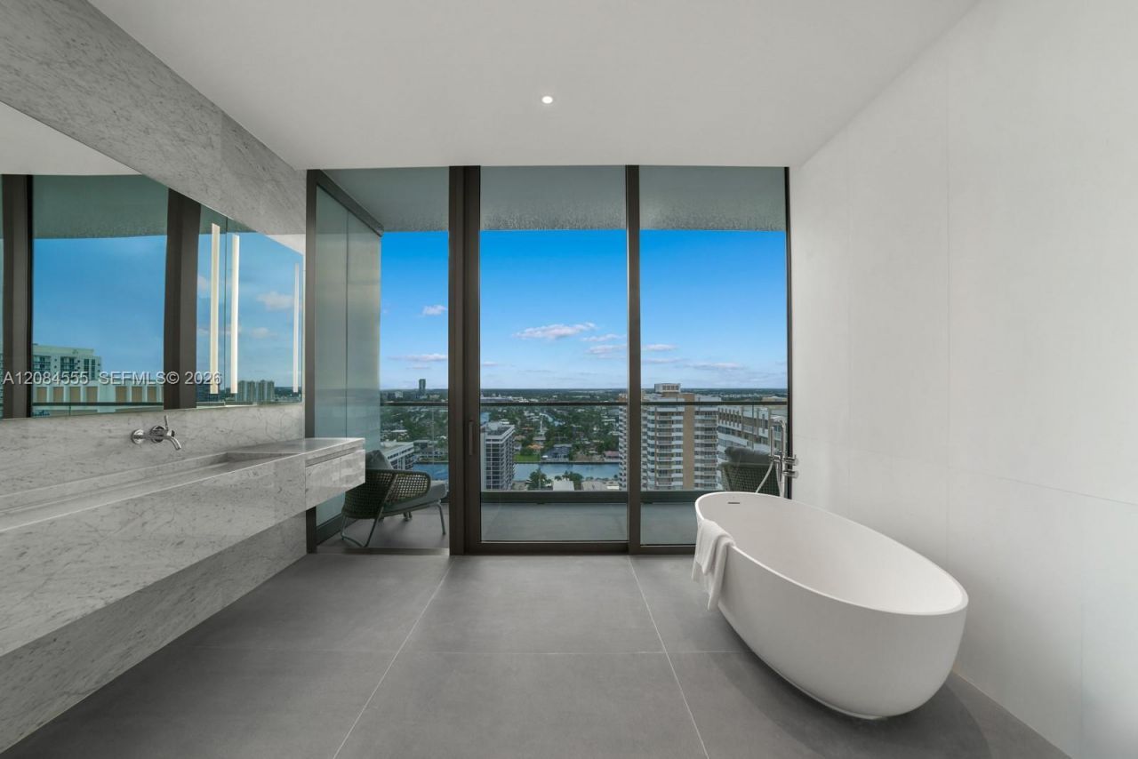 2000 S Ocean Dr , Unit 22A, Hallandale Beach, FL 33009 Photo