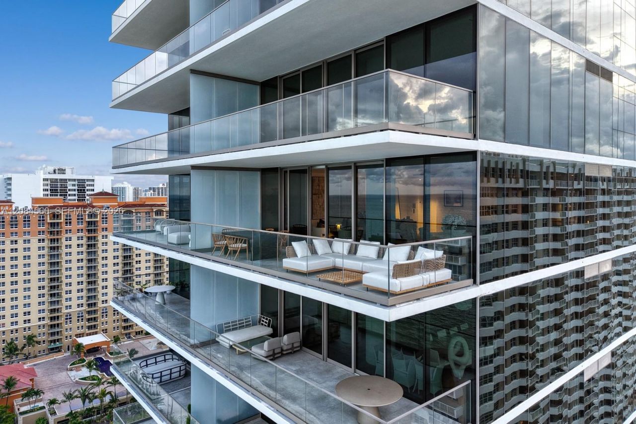 2000 S Ocean Dr, Unit 19A, Hallandale Beach, FL 33009 Photo