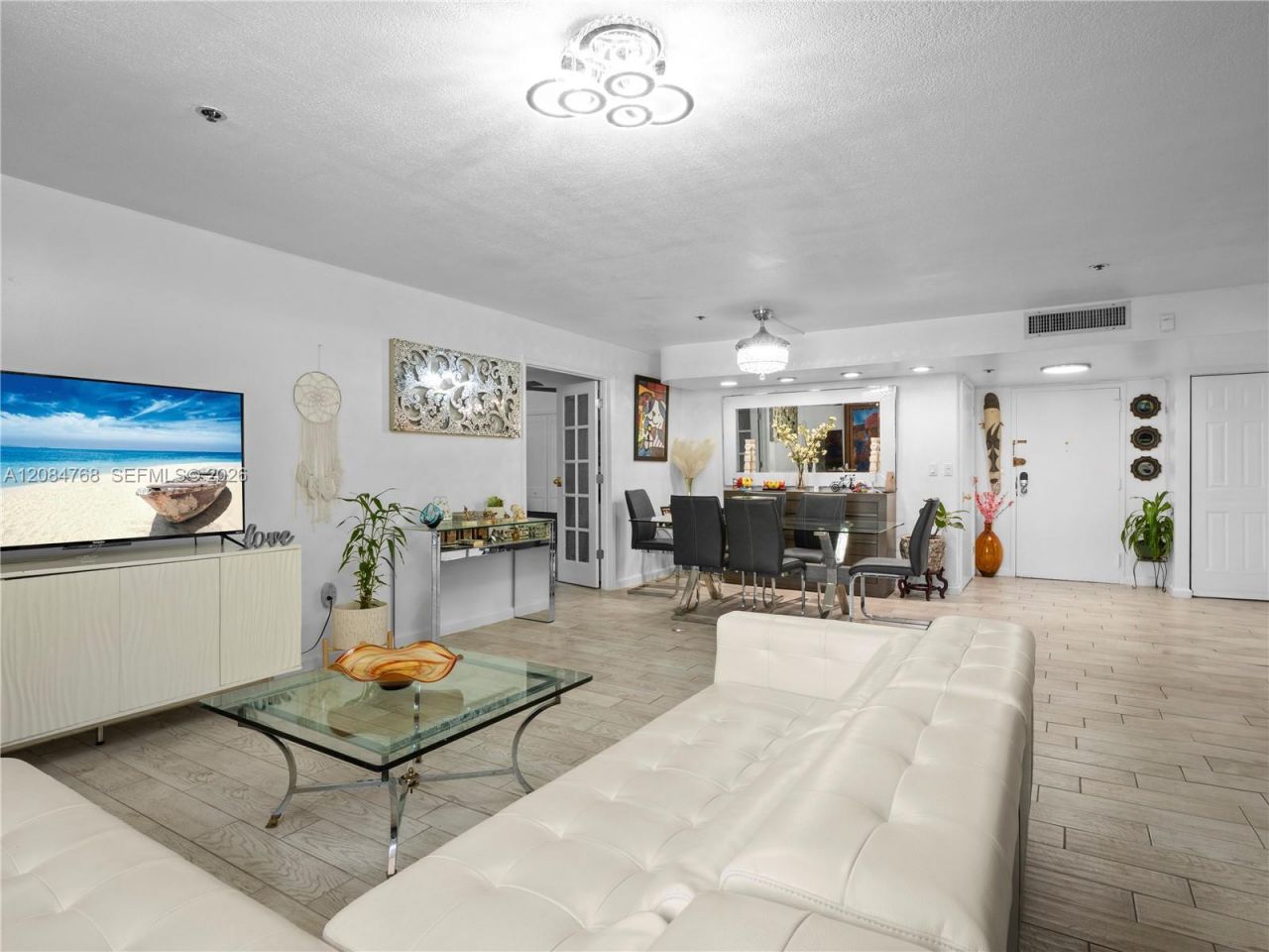 671 NE 195th St, Unit 329E, Miami, FL 33179 Photo