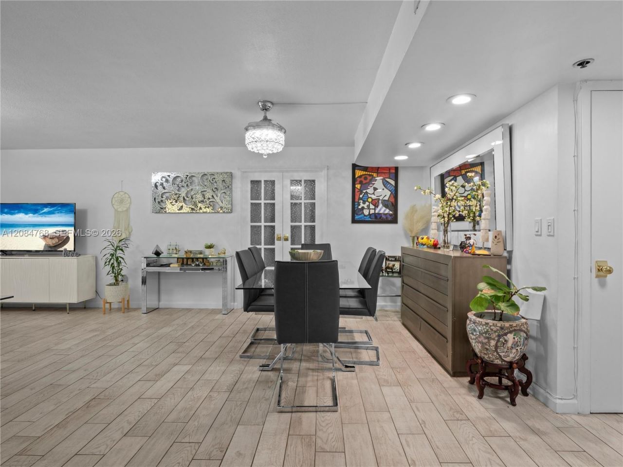671 NE 195th St, Unit 329E, Miami, FL 33179 Photo
