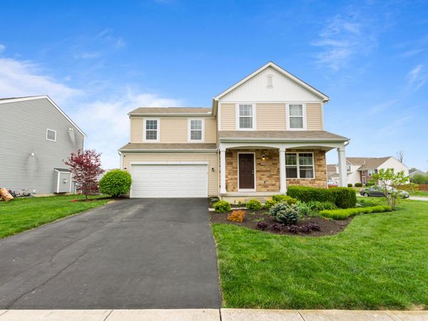 3958 Snowshoe Avenue , Grove City, OH 43123
