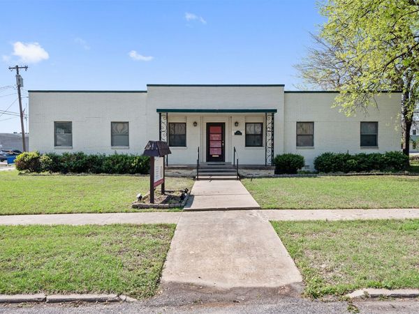 109 N Casaver Avenue , Wagoner, OK 74467