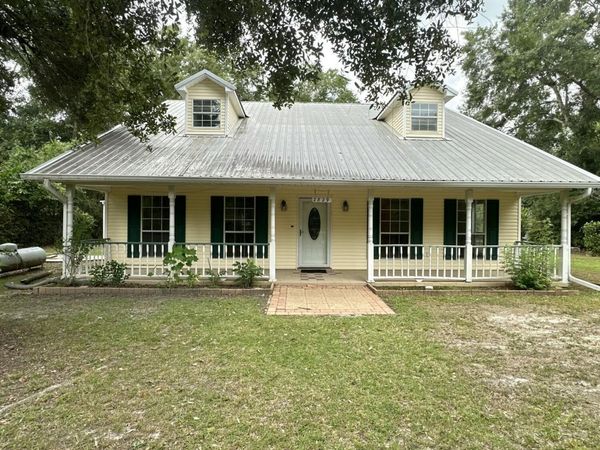 2829 Dolphin Drive, Gautier, MS 39553